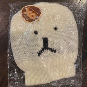 Seal knit beanie